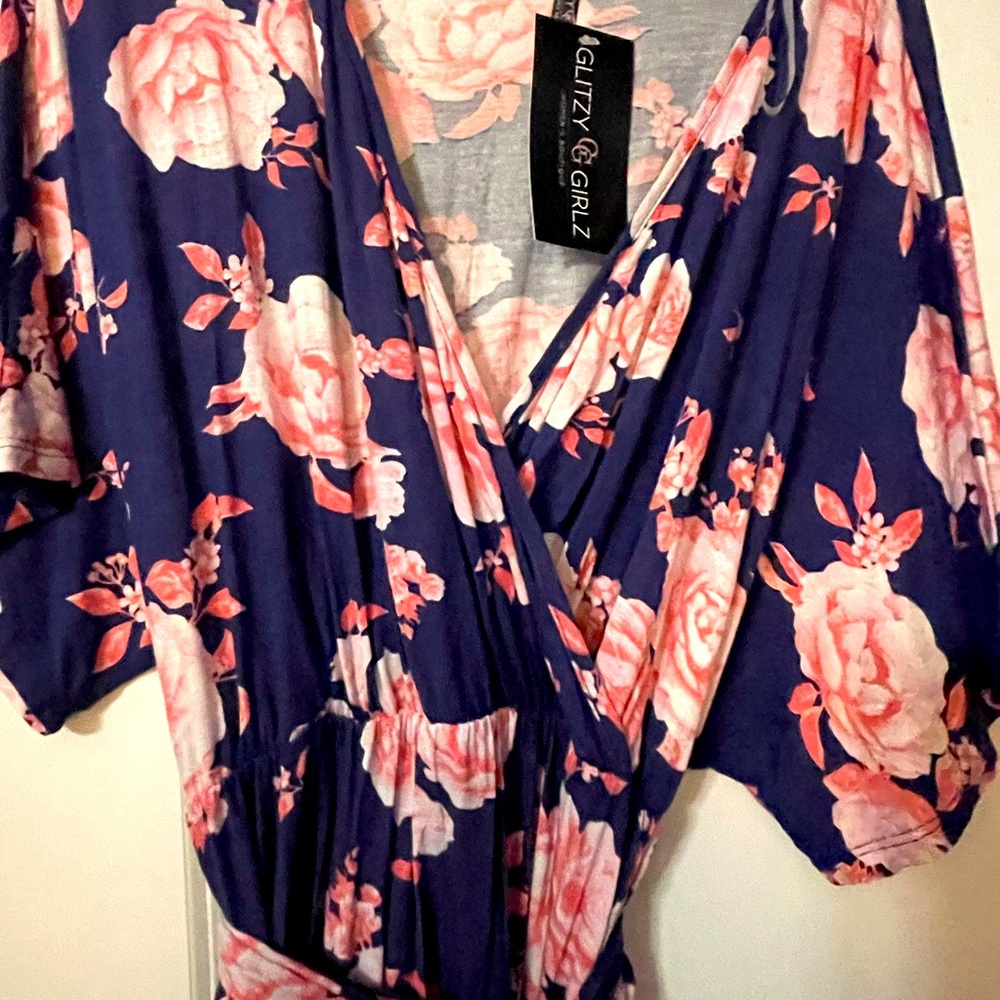 Boutique large NWT navy knee length knit dress